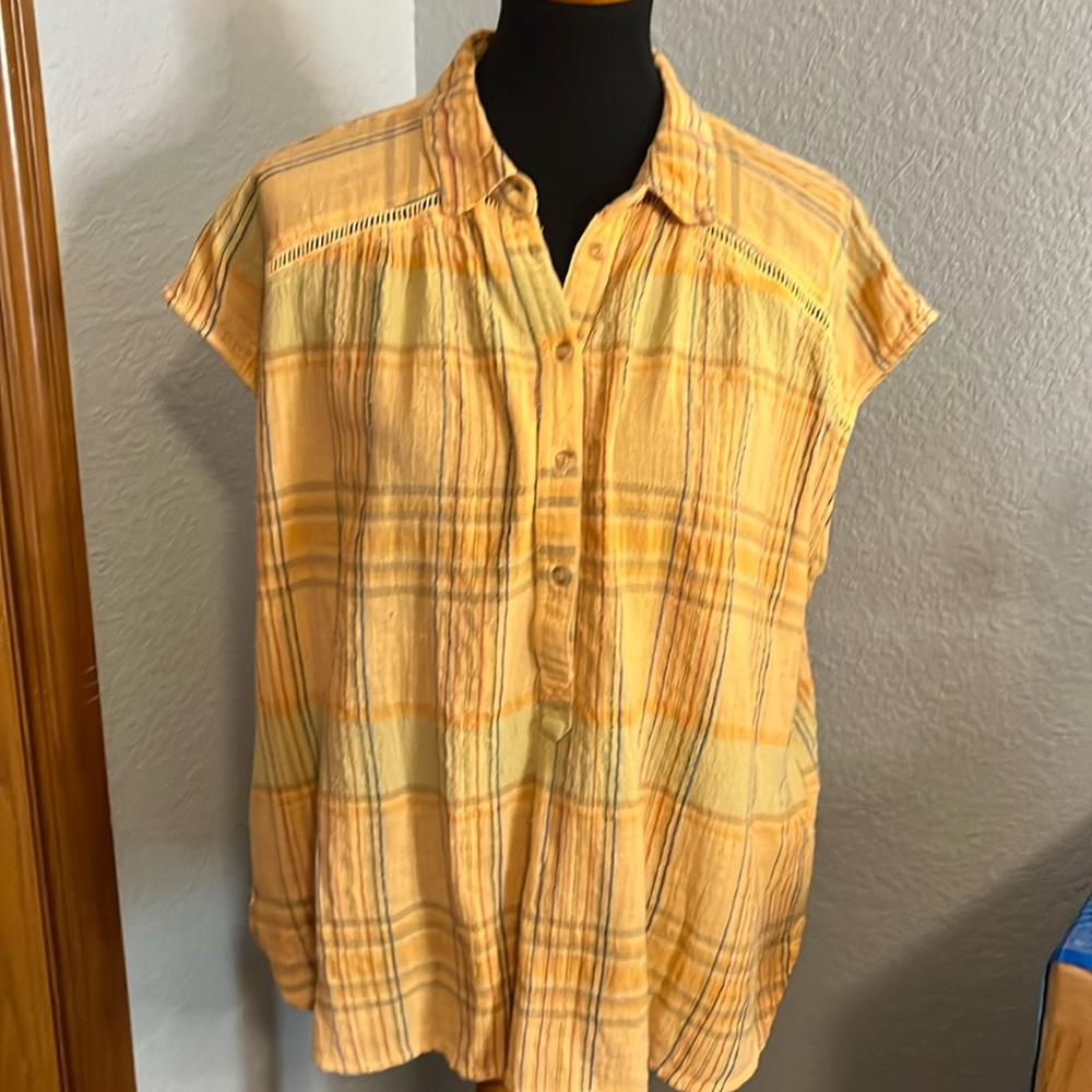 Pilcro by Anthropologie Sleeveless Button Front Blouse